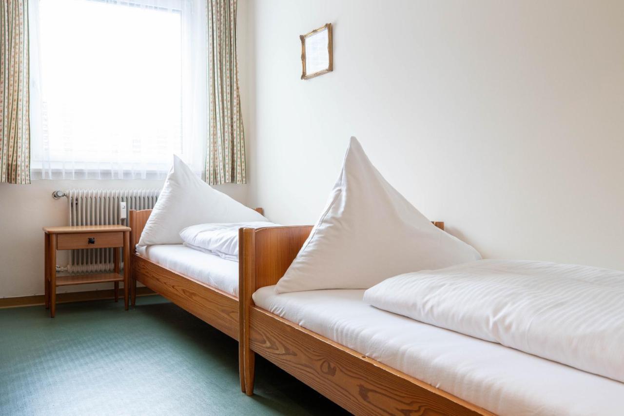 Ferienwohnung Heidi 쉬룬즈 외부 사진